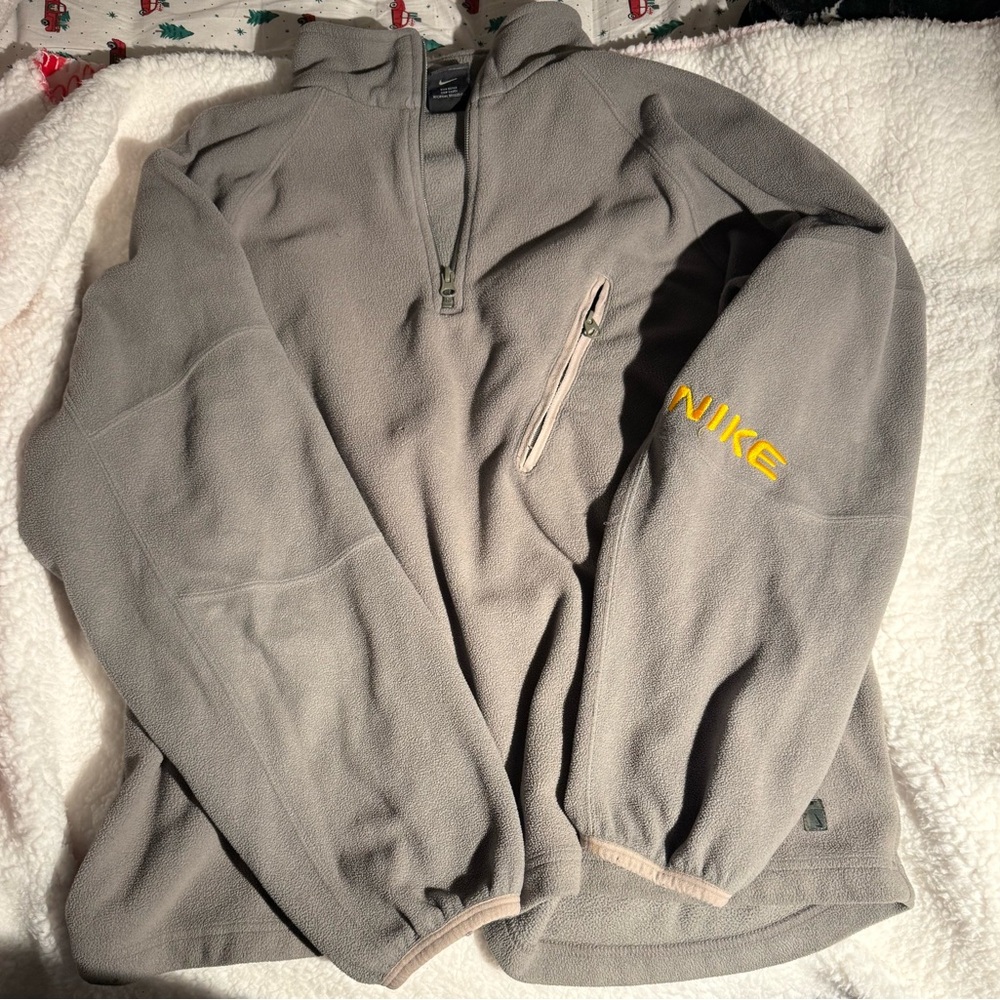 Nike Men's Zip-Up Sweater in green/grey and yellow logo